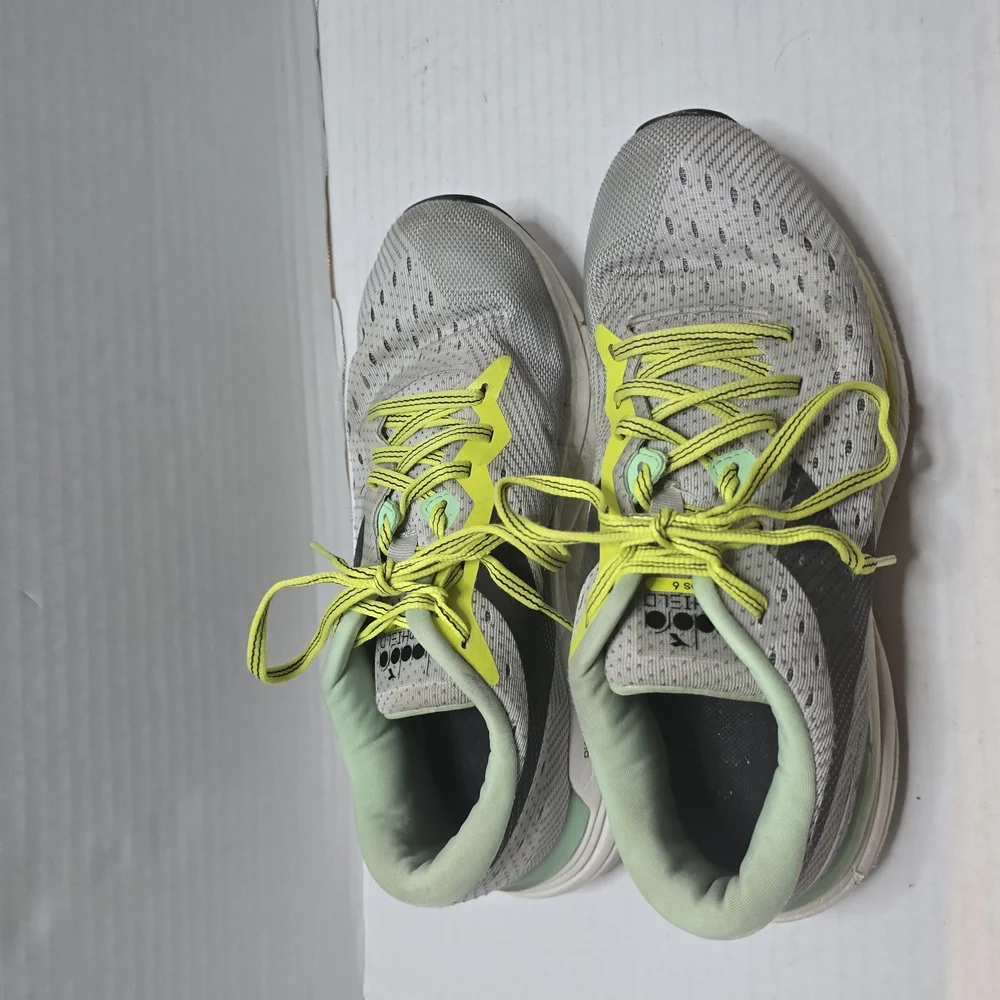 Diadora Athletic Shoes - Gray and‎ Yellow